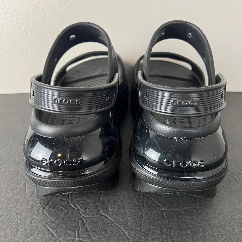 Crocs Black Classic Mega Crush Sandals - Picture 5 of 6
